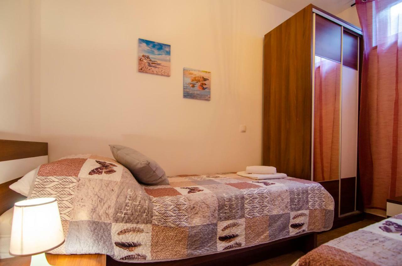 Apartments Sara 4 โบล ภายนอก รูปภาพ