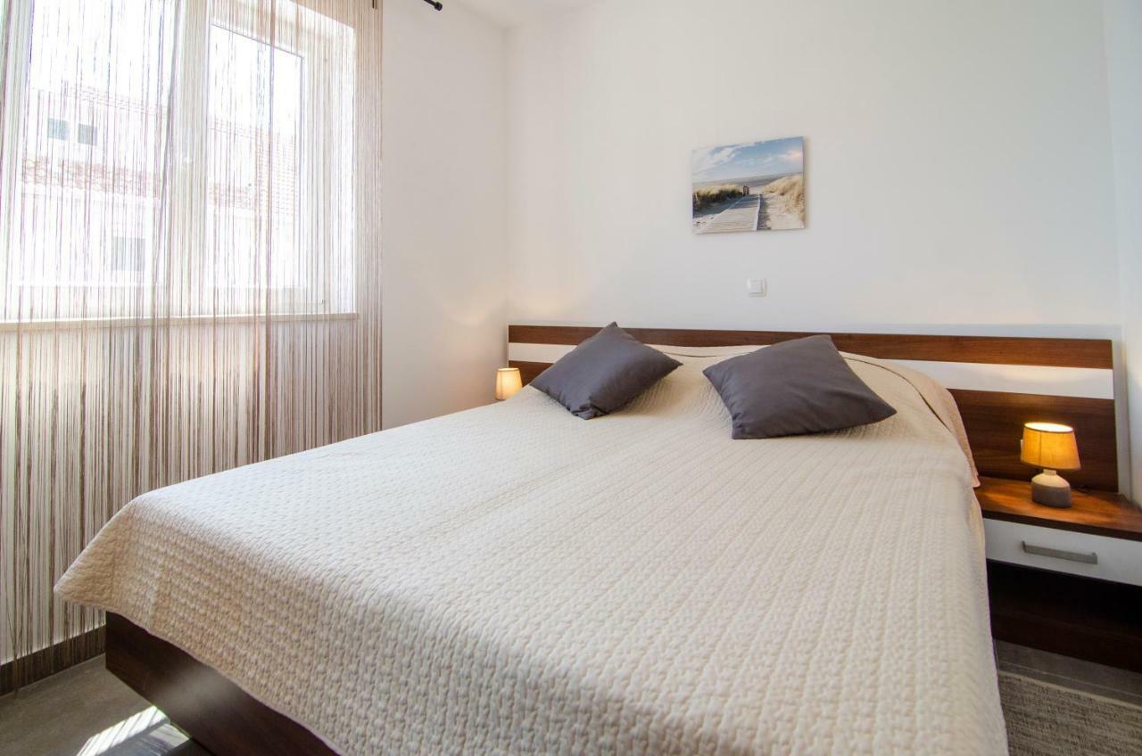 Apartments Sara 4 โบล ภายนอก รูปภาพ