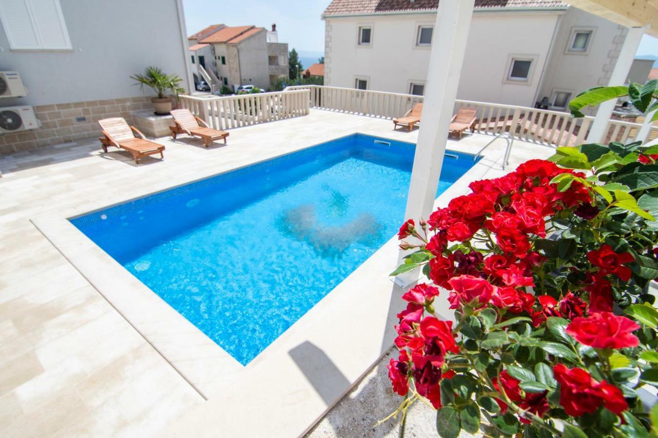 Apartments Sara 4 โบล ภายนอก รูปภาพ