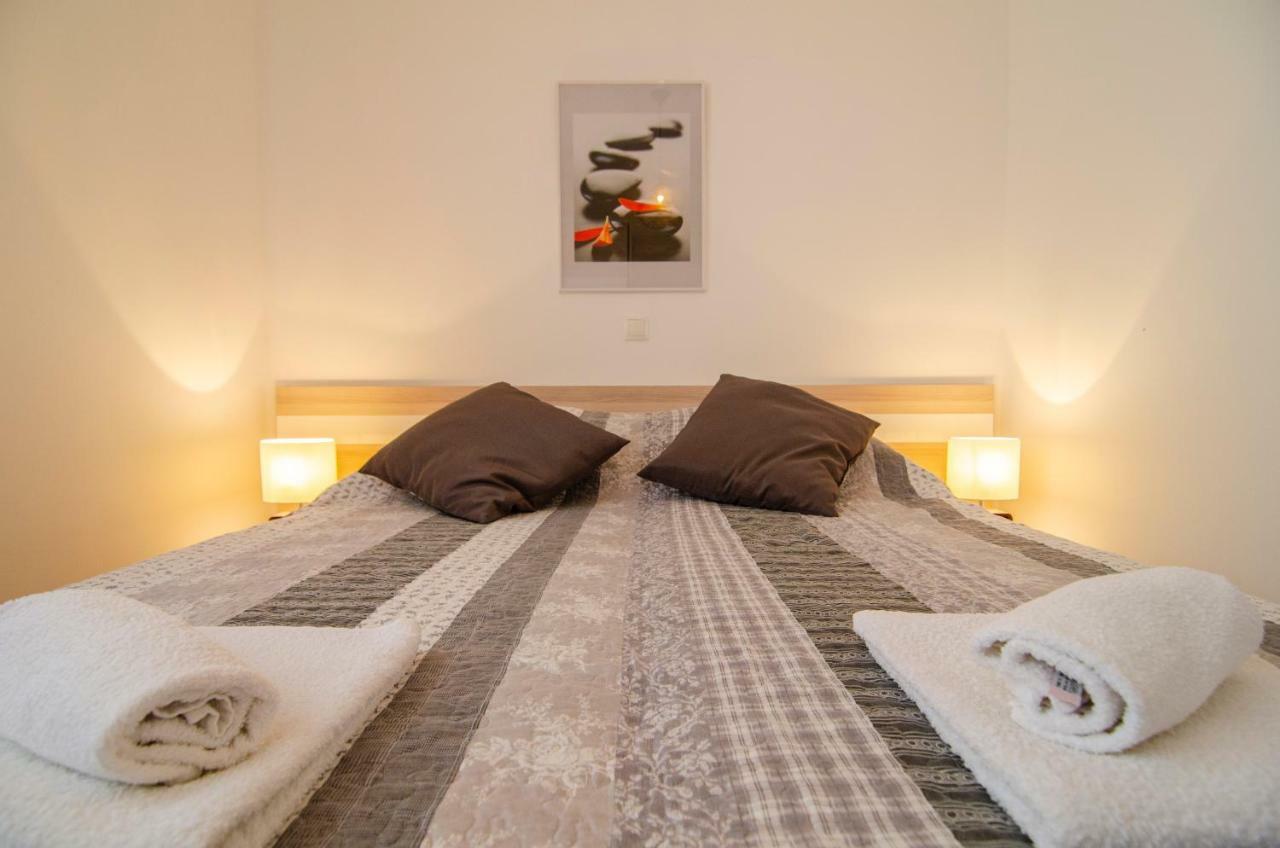 Apartments Sara 4 โบล ภายนอก รูปภาพ