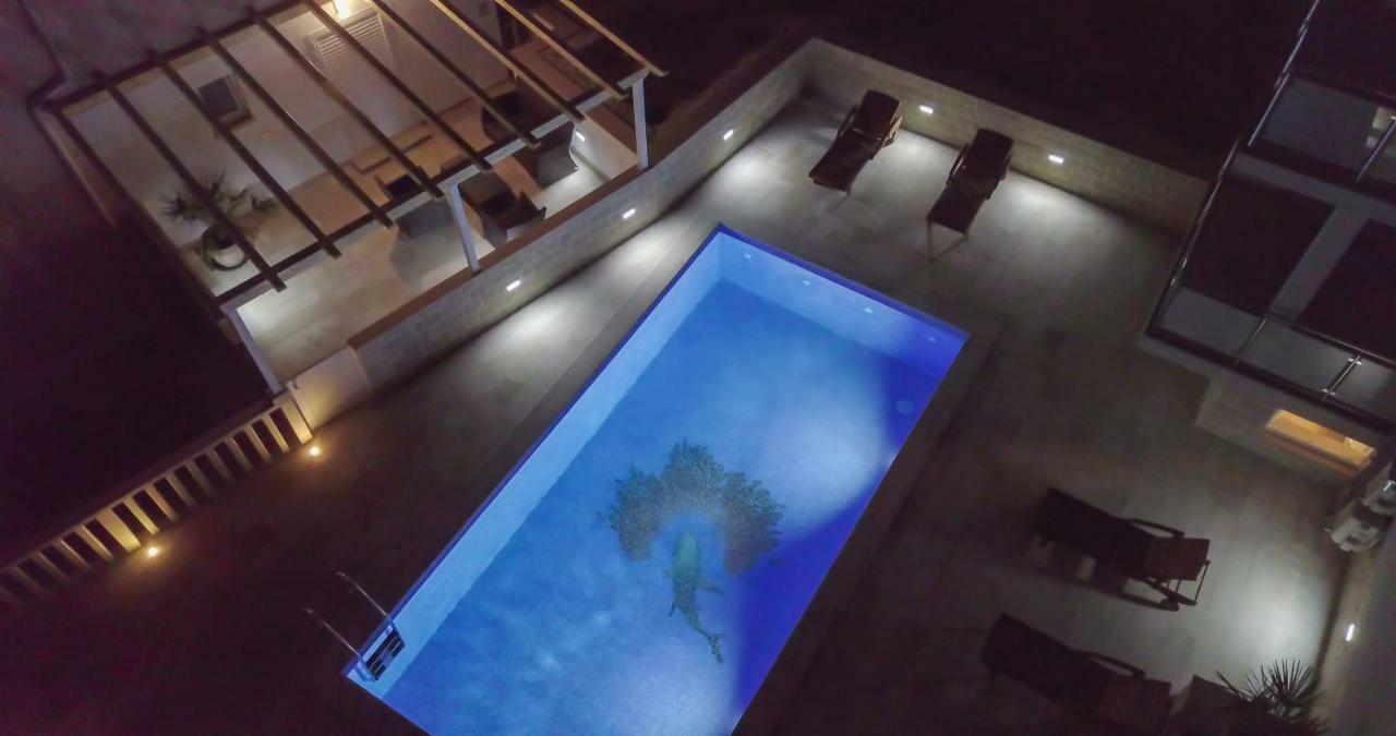 Apartments Sara 4 โบล ภายนอก รูปภาพ